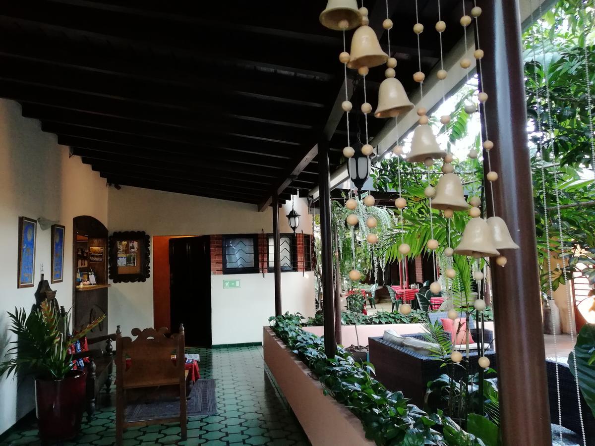 Hotel Ciudad Vieja Guatemala City Exterior photo